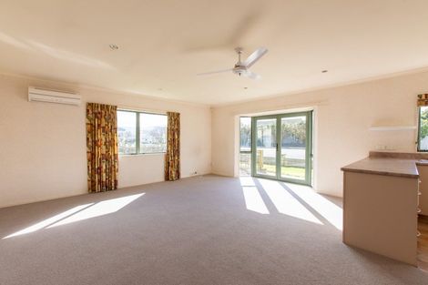 Photo of property in 9 Alexandra Street, Dannevirke, 4930