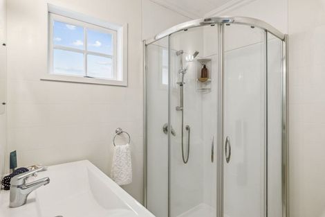 Photo of property in 12 Hicks Crescent, Waikanae Beach, Waikanae, 5036