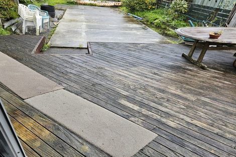 Photo of property in 20 Hindmarsh Street, Henderson, Auckland, 0612