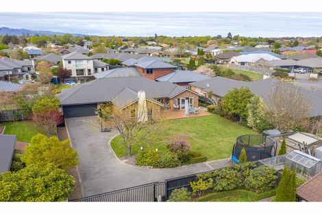 Photo of property in 10 Coolspring Way, Redwood, Christchurch, 8051