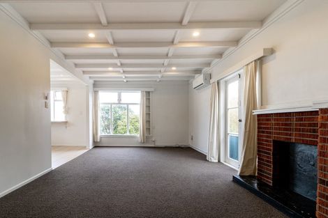 Photo of property in 1/78 Seaview Road, Castor Bay, Auckland, 0620