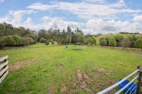 Photo of property in 66 Kereru Drive, Turitea, Palmerston North, 4472