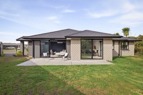 Photo of property in 85 Hills View Drive, Papamoa, 3118