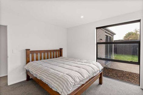 Photo of property in 12 Fairbairn Close, Halswell, Christchurch, 8025