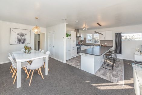 Photo of property in 25 Broadhead Avenue, Tawhero, Whanganui, 4501