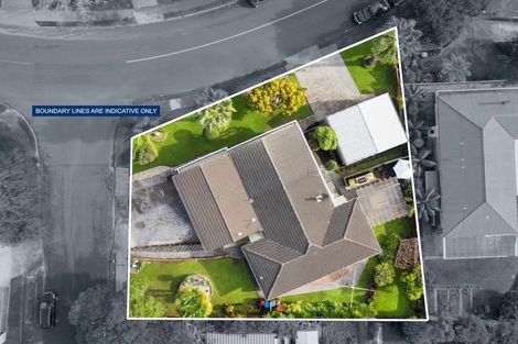 Photo of property in 2 Orsova Place, Lynfield, Auckland, 1042