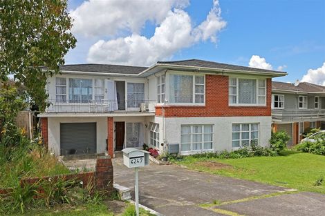 Photo of property in 4247 Great North Road, Glendene, Auckland, 0602