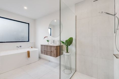 Photo of property in 26b Middlepark Road, Sockburn, Christchurch, 8042