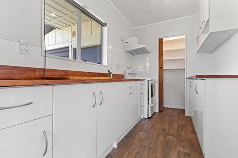 Photo of property in 1 Wakelin Street, Carterton, 5713