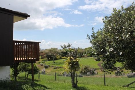 Photo of property in 2/33 Tyrian Close, Half Moon Bay, Auckland, 2012