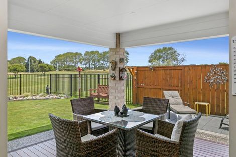 Photo of property in 52 Huka Heights Drive, Rangatira Park, Taupo, 3330