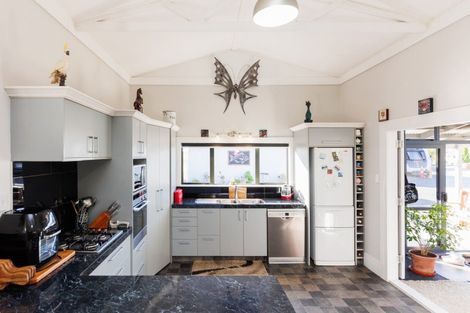 Photo of property in 62 Nga Tawa Road, Marton, 4787