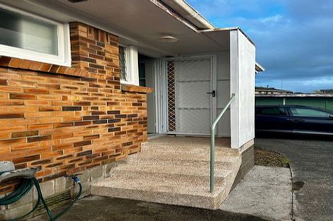 Photo of property in 1/32 Dale Crescent, Pakuranga, Auckland, 2010