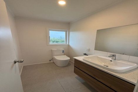 Photo of property in 34 Titoki Street, Te Atatu Peninsula, Auckland, 0610
