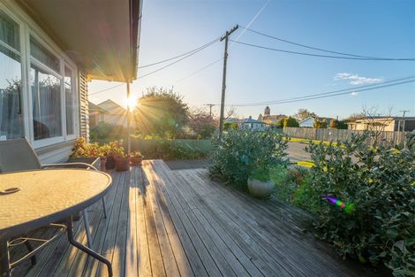 Photo of property in 18 Rugby Street, Waimate, 7924