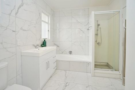 Photo of property in 12 Winter Street, Fairfield, Hamilton, 3214