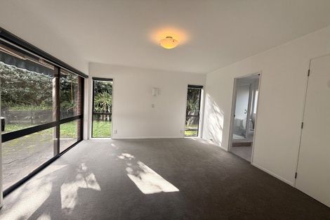 Photo of property in 53 Mirrabooka Avenue, Botany Downs, Auckland, 2010