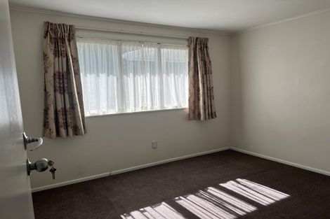Photo of property in 18 Keats Place, Blockhouse Bay, Auckland, 0600