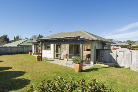 Photo of property in 1 Peregrine Place, Welcome Bay, Tauranga, 3112