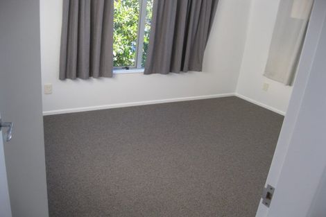 Photo of property in 4 Lyons Crescent, Strathmore Park, Wellington, 6022