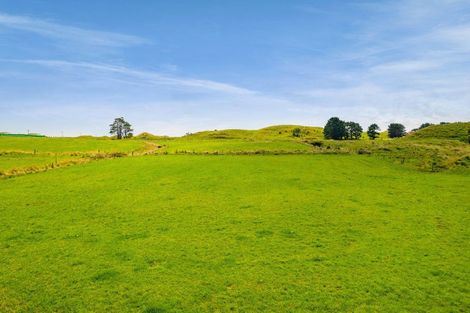 Photo of property in 955 Opua Road, Opunake, 4681