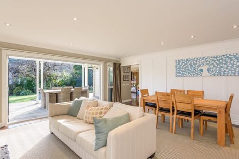 Photo of property in 5 Cheviot Road, Lowry Bay, Lower Hutt, 5013