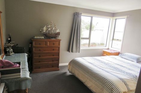 Photo of property in 220 Conyers Street, Strathern, Invercargill, 9812