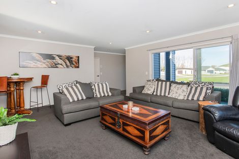 Photo of property in 34 Hamilton Drive, Wainui, Gisborne, 4010