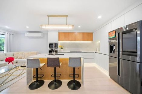 Photo of property in 123a Forrest Hill Road, Forrest Hill, Auckland, 0620