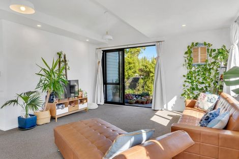 Photo of property in 19 Tarata Grove, Lansdowne, Masterton, 5810