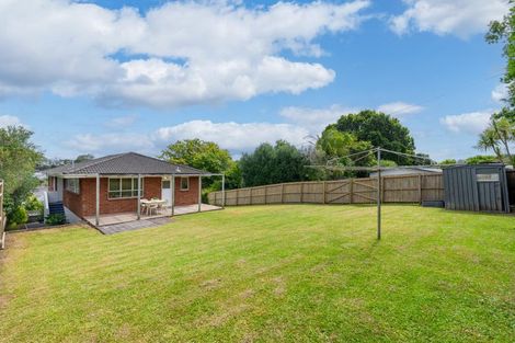 Photo of property in 1 Phillip Parade, Forrest Hill, Auckland, 0620