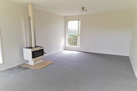 Photo of property in 11 Cockayne Crescent, Sunnynook, Auckland, 0620