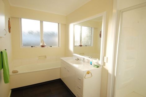 Photo of property in 45 Waipounamu Drive, Kelson, Lower Hutt, 5010