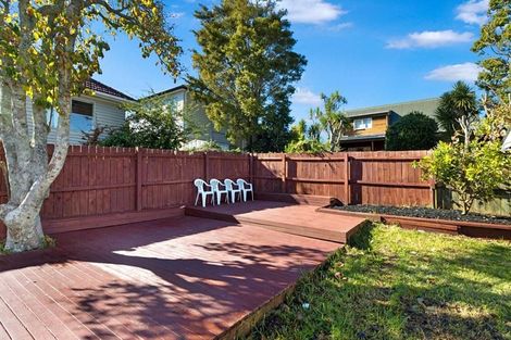 Photo of property in 64 Seabrook Avenue, New Lynn, Auckland, 0600