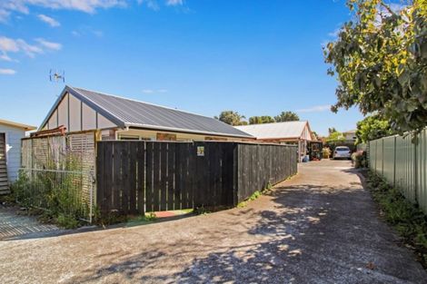 Photo of property in 42a Fitzroy Road, Fitzroy, New Plymouth, 4312