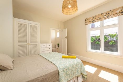 Photo of property in 2/128 Weston Road, St Albans, Christchurch, 8052