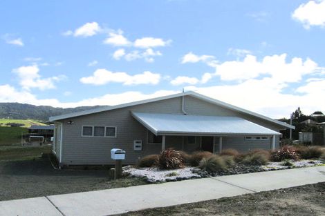 Photo of property in 42 Driftwood Place, Mangawhai Heads, Mangawhai, 0505