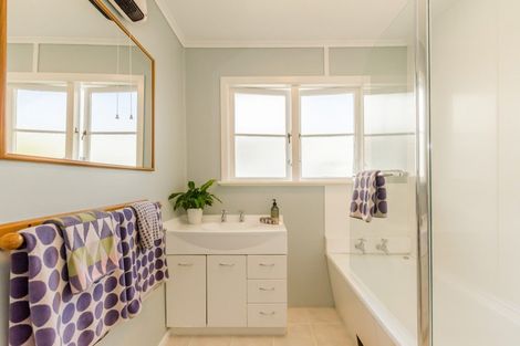 Photo of property in 40 Parata Street, Waikanae, 5036