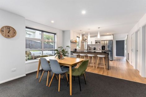 Photo of property in 122a Main Road, Titahi Bay, Porirua, 5022