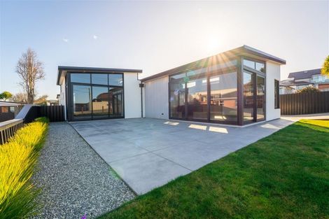 Photo of property in 17 Richmond Street, Waimataitai, Timaru, 7910
