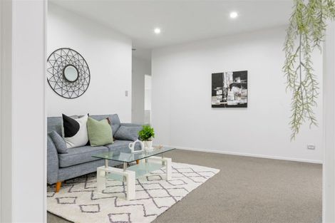 Photo of property in 12 Hampshire Court, Flagstaff, Hamilton, 3210