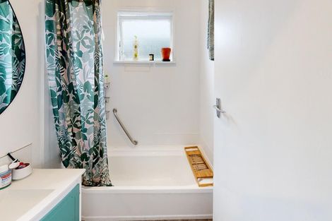 Photo of property in 10 Alexander Street, Awapuni, Palmerston North, 4412