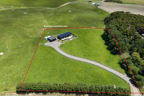 Photo of property in 567 Lethbridge Road, Halcombe, 4775