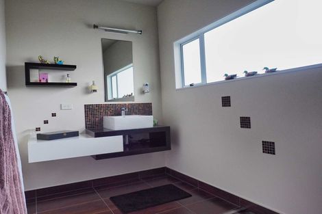 Photo of property in 121 Thompson Road, Bluff Hill, Napier, 4110