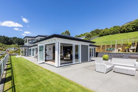 Photo of property in 6 Rushden Rise, Westmorland, Christchurch, 8025