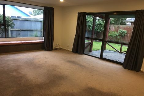 Photo of property in 2/6 Topaz Place, Bishopdale, Christchurch, 8053