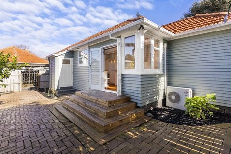 Photo of property in 94 Tripoli Road, Panmure, Auckland, 1072