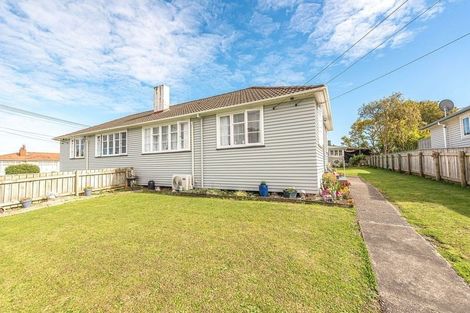 Photo of property in 52 Cuba Street, Marton, 4710