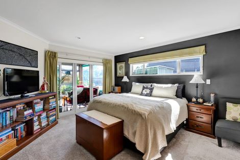 Photo of property in 2 Parkvue Drive, Bell Block, New Plymouth, 4312