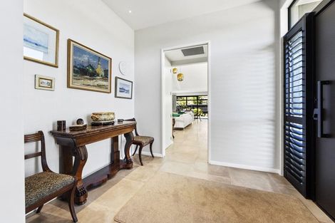 Photo of property in 17 Lees Road, Strowan, Christchurch, 8052